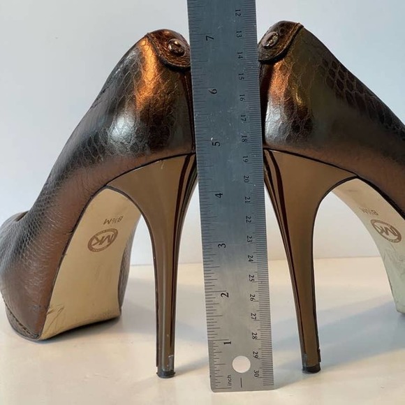 MICHAEL Michael Kors Women Brown Leather Fish Scale Pump Shoes US 8.5M - Picture 5 of 9